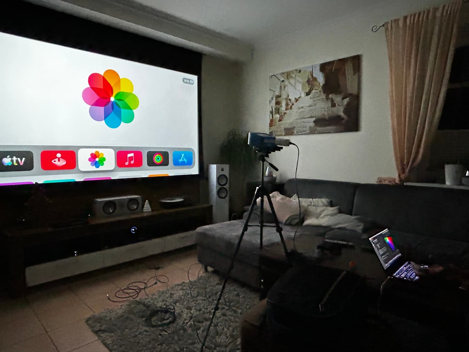 Lautsprecher-Setup im Wohnzimmer